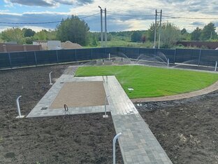 Обьект готов, но как зачастую бывает посадки растений на весну