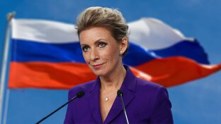 Политика и общество