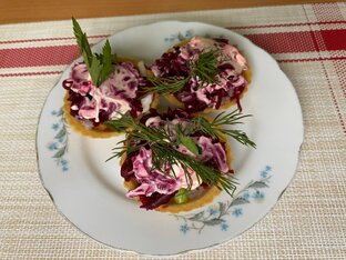 Закуски и салаты 