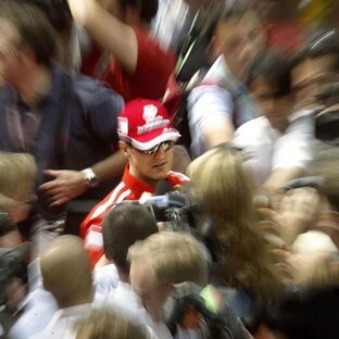 Новеллы высмеивающие современную жизнь.