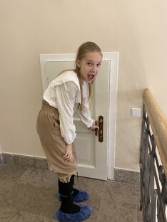 А вы как думаете , что там ?