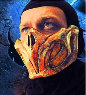 Маски на лицах