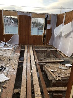 Демонтаж старого дома 