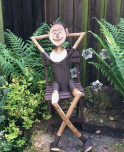 Много идей для украшения сада