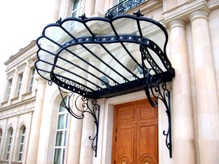 Козырек кованый