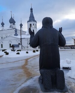 Монастыри России.