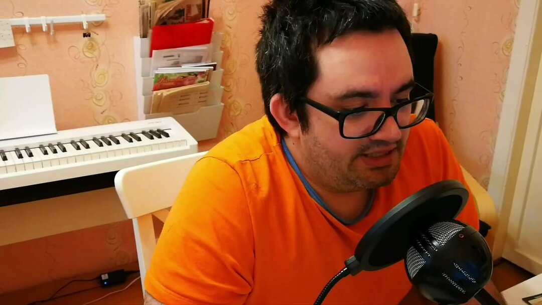 юрист консультирует по жкх. жилищный адвокат. юридические услуги в сфере жкх. жилищное право. юрисконсульт жкх.