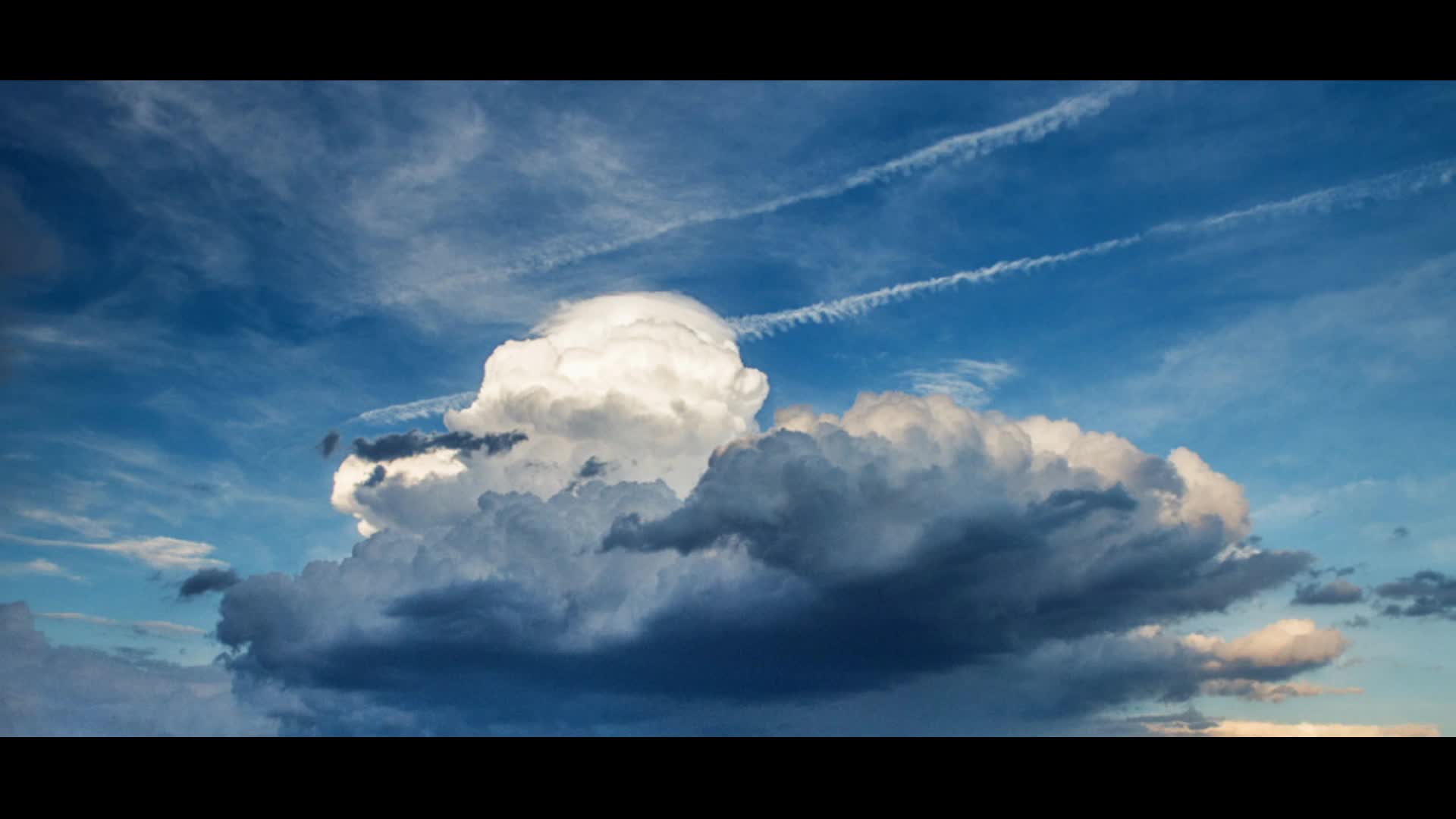 Туча с дождем. Агата кристи группа облака в небо спрятались. Облака. Картины из облаков. Облака тишина.