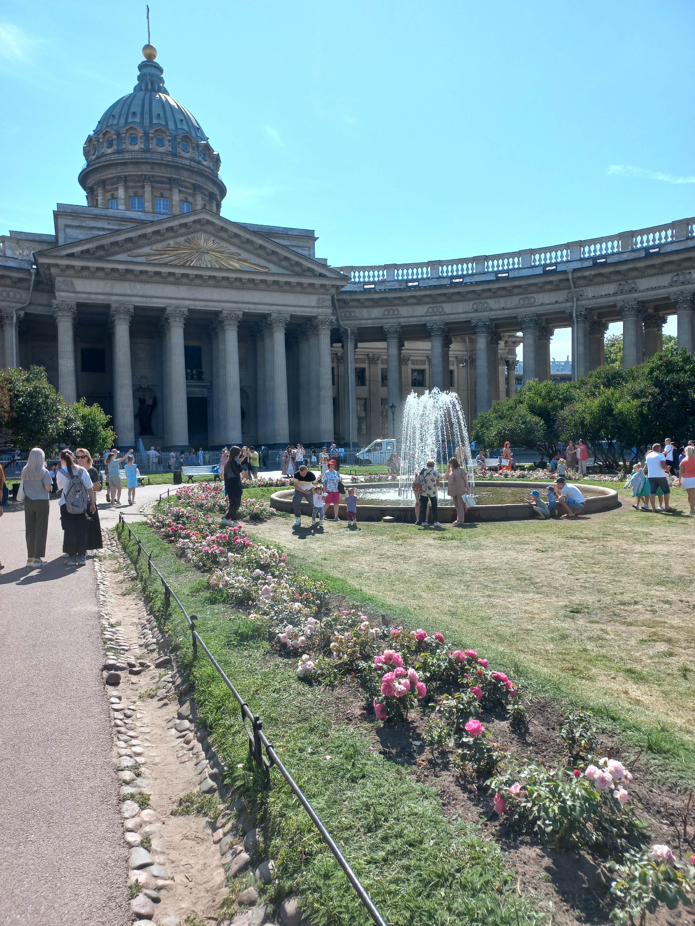 решетка у казанского собора