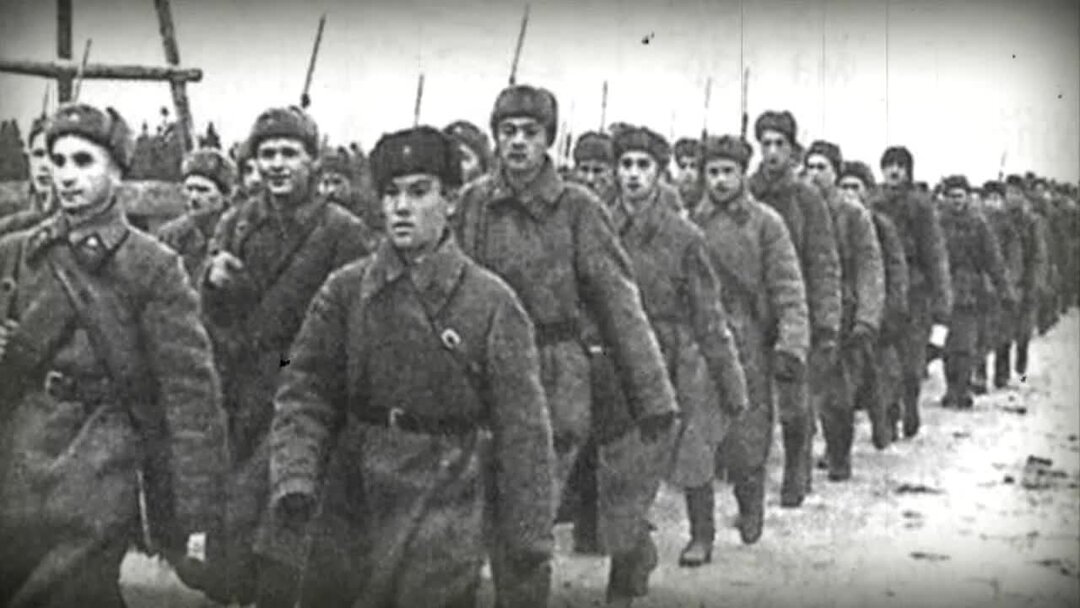 Призвали на войну не служившего. Сибирские дивизии под Москвой 1941. Ушел на фронт. Бойцы уходят на фронт 1941.