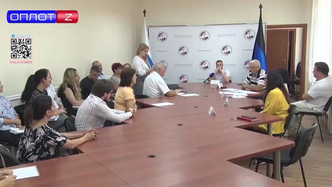 Председатель избирательной комиссии днр 2015. Цик днр. Избирательная комиссия днр. Избирательные комиссии днр. Избирком днр.