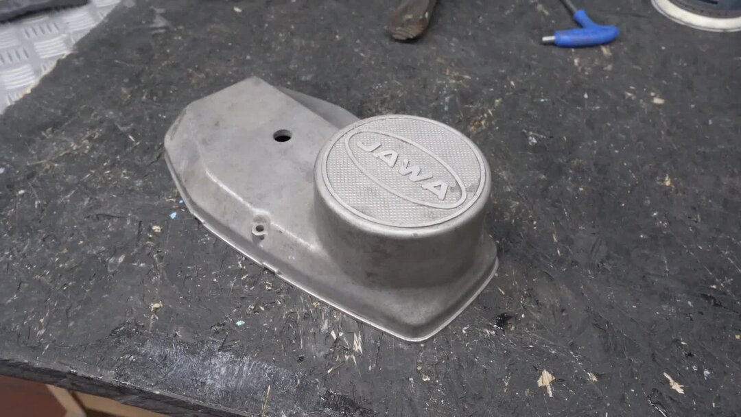 Как отполировать алюминиевую деталь мотоцикла. Ява 638. Полировка ...