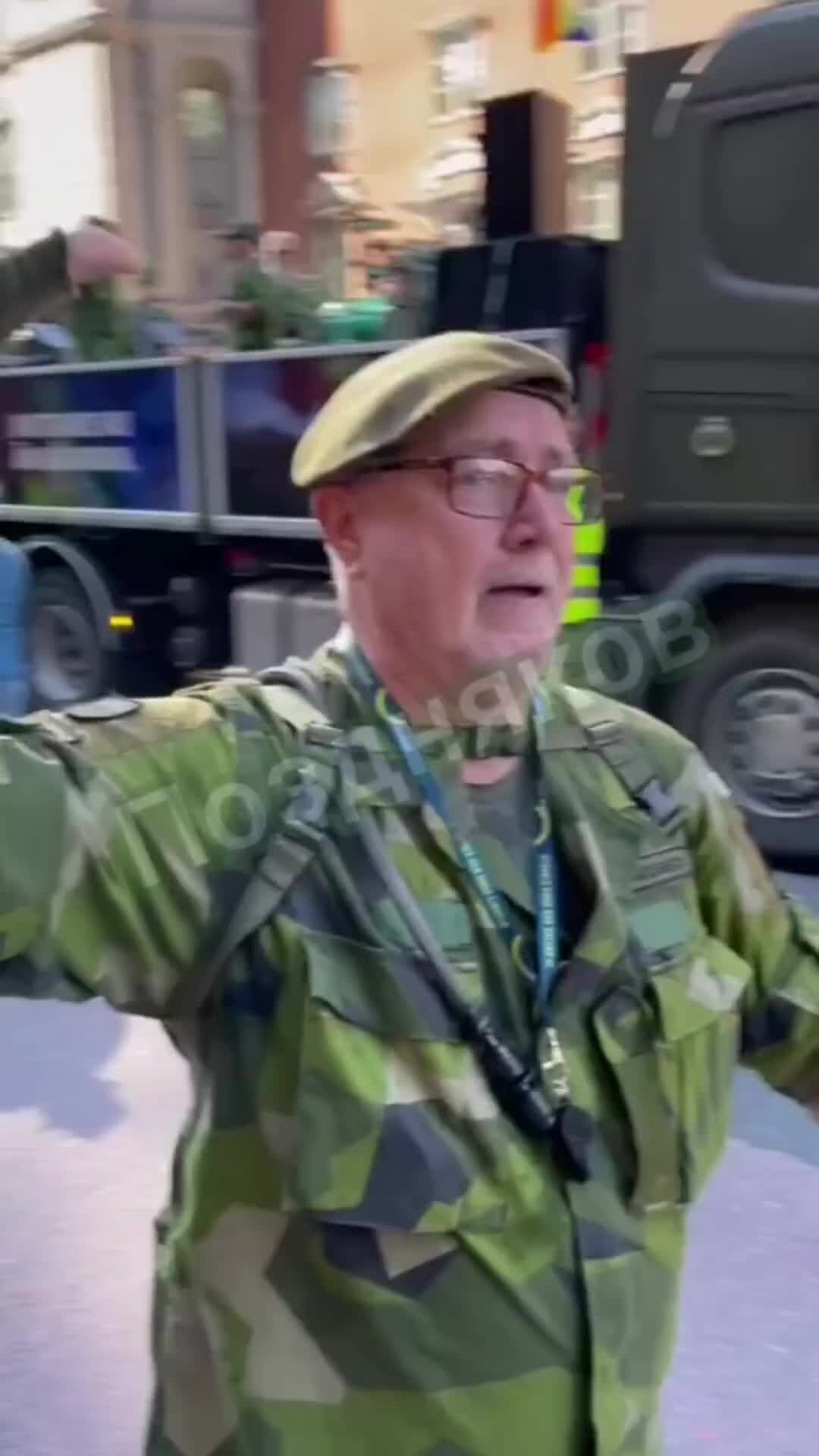 Украина -Россия | В Стокгольме шведская армия провела гей-парад.😁 | Дзен