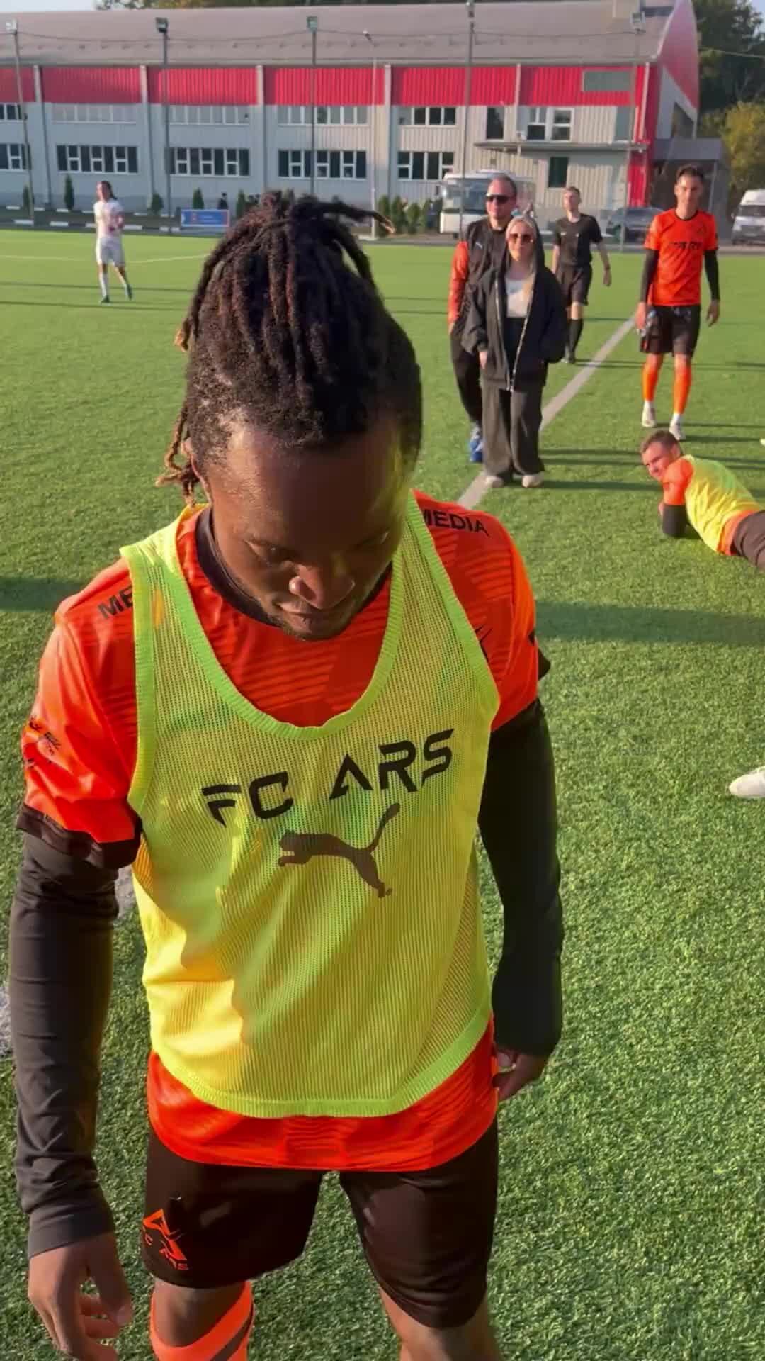 Артур Страхов | Брат Роналдиньо показал Фини😱#тренды2022 #рекомендации ...