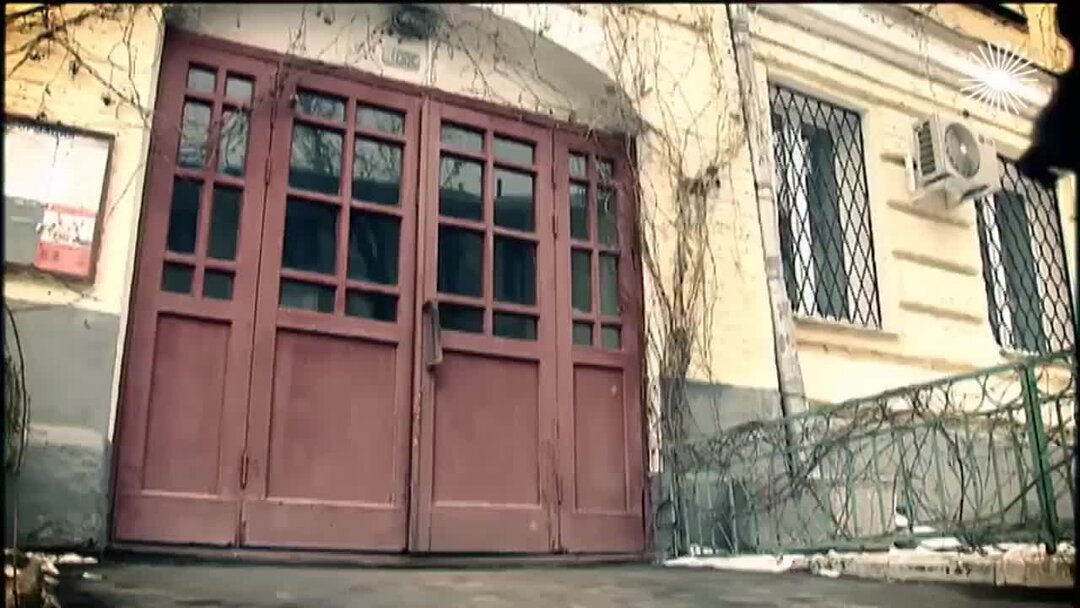 Звонят, не открывайте дверь. Осторожно, мошенники! Центральное ...