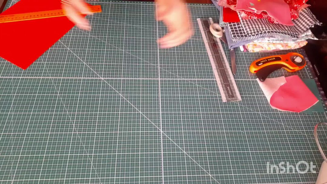 Мастер класс из ткани. Игрушки из ткани. Рукоделие из ткани. Сшить цветок из ткани. Поделки из ткани своими руками.