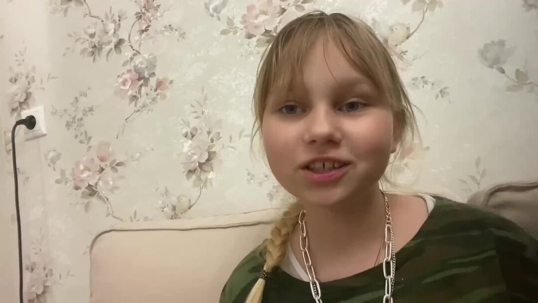 Мими клуб романтики в симс. Енотки герои мими. Поиграй с мими книга пермякова рисунки. Mimi shop надпись. Babybus doctor mimi.