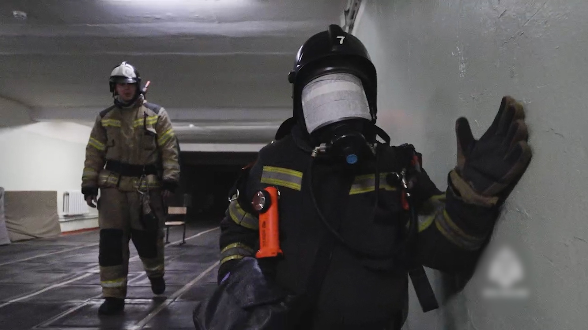 я больше тебе не напишу. мальчики не пишите мне я люблю. не пишите бывшим клип. девочки не пишете мне я люблю аню. не пишите бывшим клип.