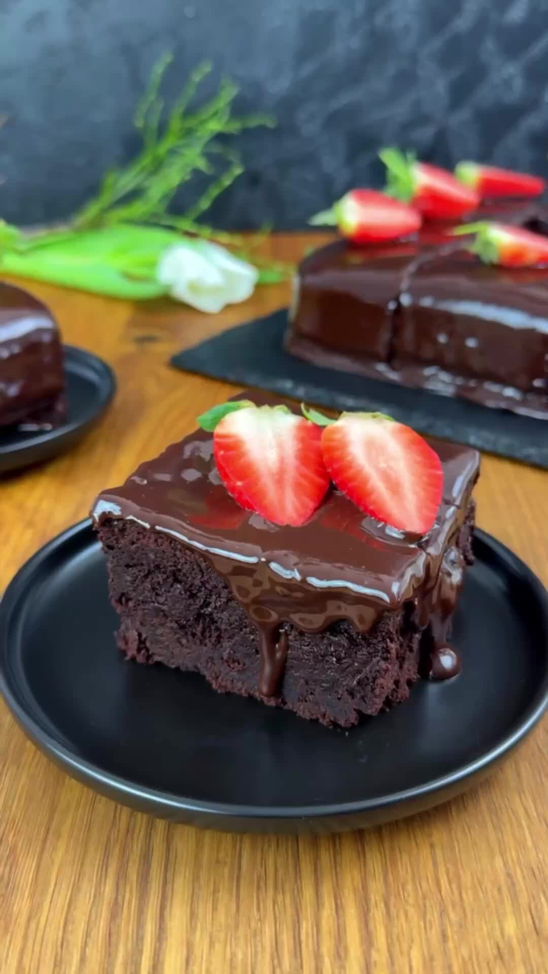 Тортик шоколадный простой. Быстрый тортик шоколадный. Наталья калинина бомбический домашний торт. Трюфельный сметанник. Торт шоколадный «прага».