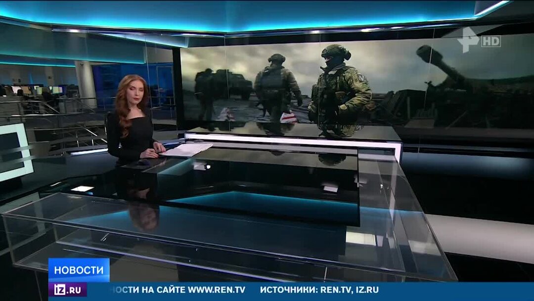 солнце на востоке. вскоре после захода солнца. мрачное солнце. рыжий восход. штиль сосна.