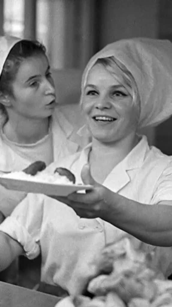 книги советских времен. детские книжки 1970 годов. советские книги для детей дошкольного возраста. толстой а. произведения 1970 годов.