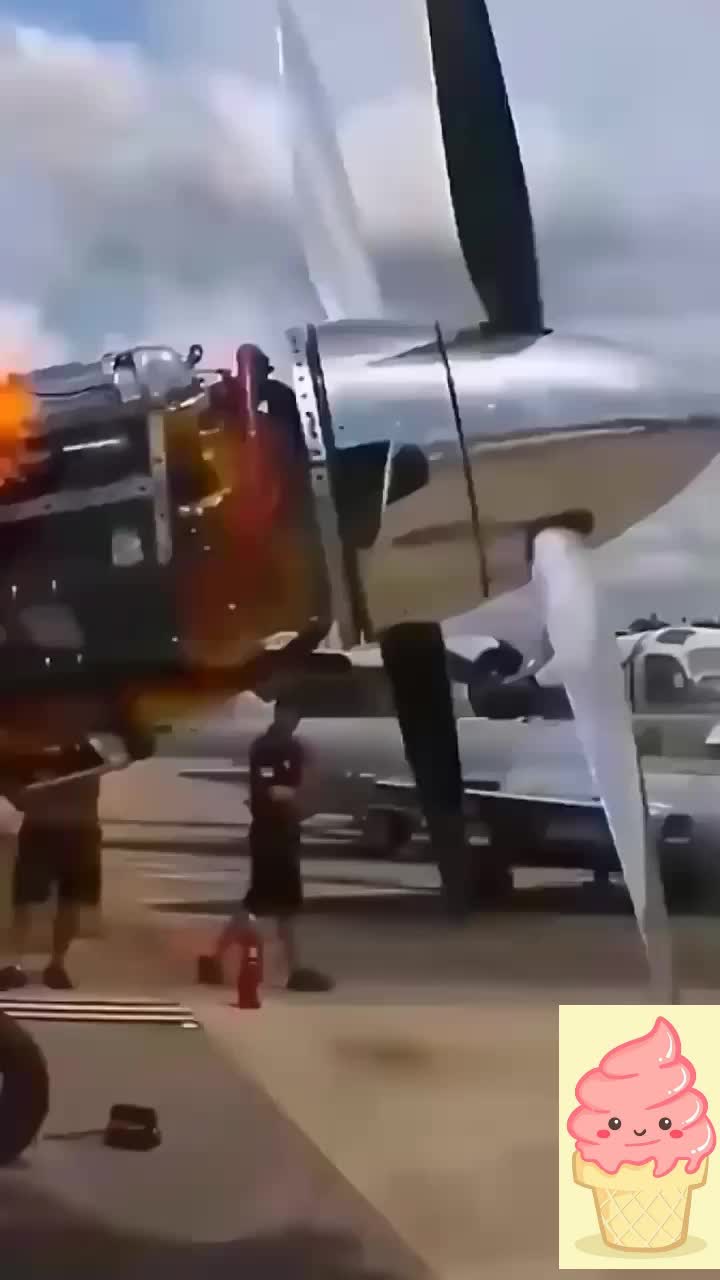 Дизельный двс. Двигатель внутреннего сгорания впуск сжатие рабочий ход выпуск. Принцип работы двигателя внутреннего сгорания гиф. Работа движителей. Работа движителей.