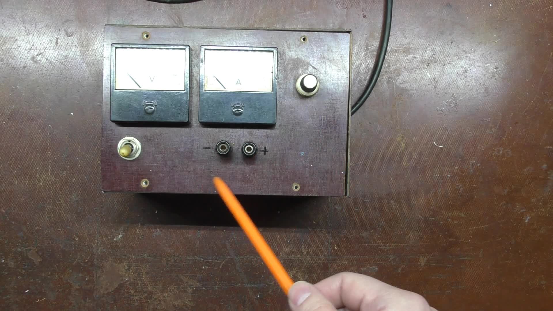 инструкция лабораторным блоком питания