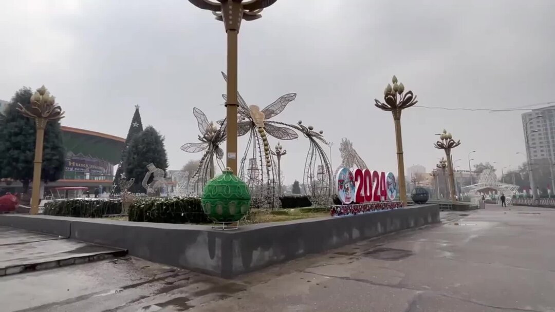 Цирк душанбе. Здание цирка в таджикистане. Цирк дар душанбе. Душанбе цирк 2022. Круглые здания душанбе.