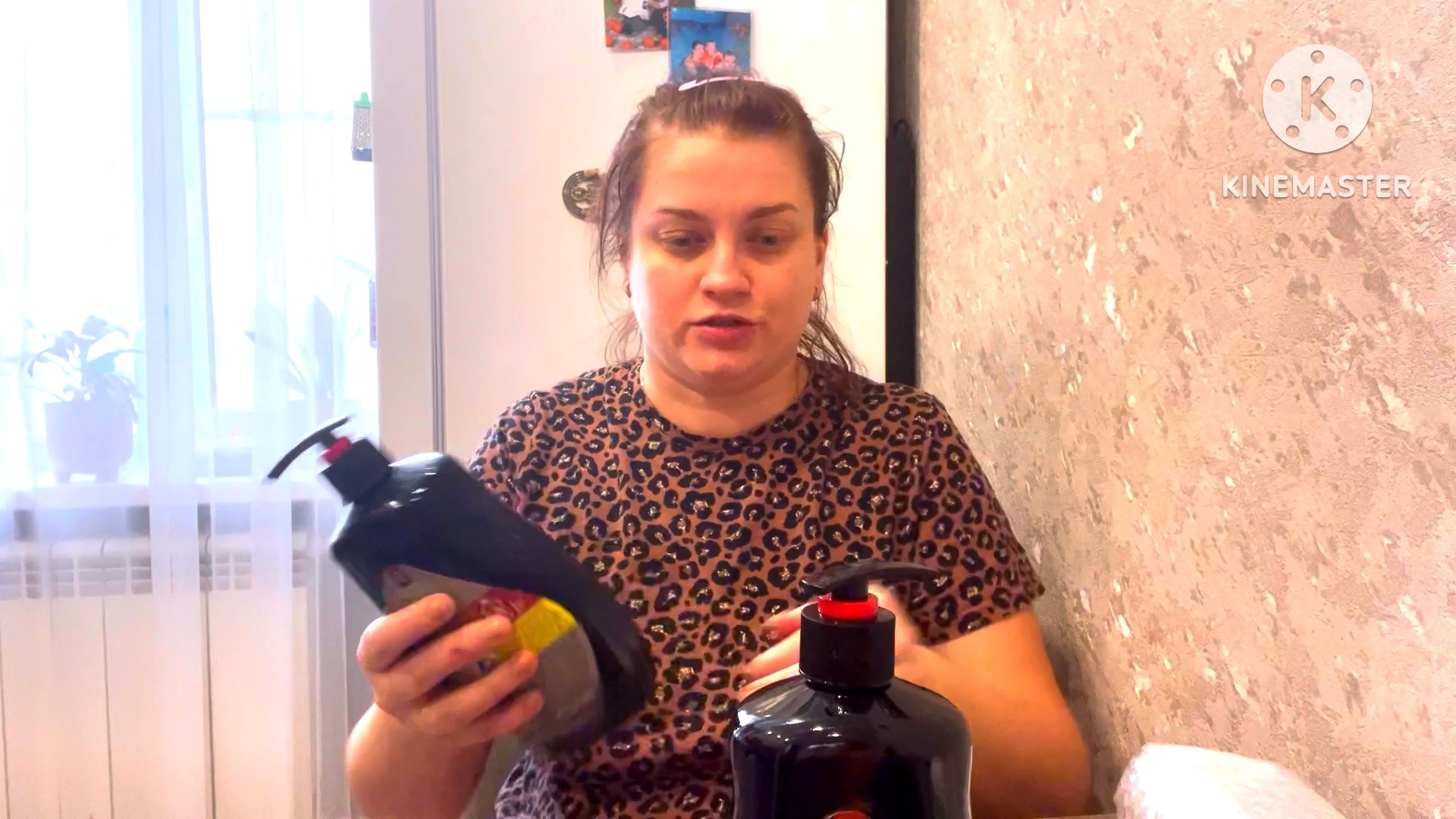 Куда уйти ночью из дома. Девушка ждет. Вечернее окно. Одинокий человек арт. Одинокий человек.