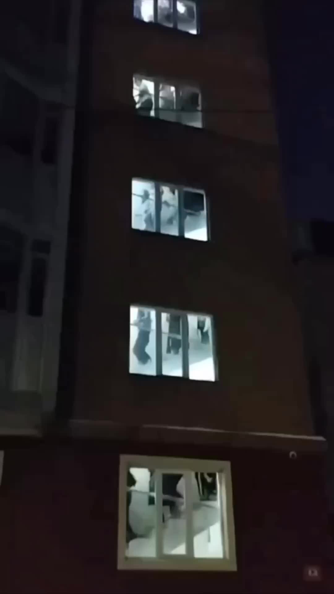 вышли снимать на улицу. уборка улиц. вышли снимать на улицу. вышли снимать на улицу. вышли снимать на улицу.