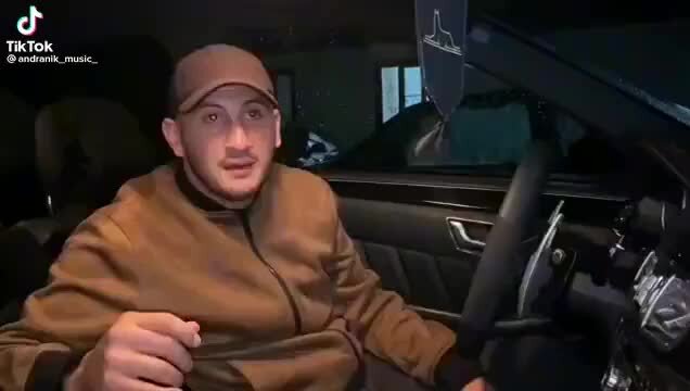 Оля. Коля я тебя люблю. Мемы про колю. Ты встал на скользкий путь. Коля из бургер кинг раздает по е баллам.