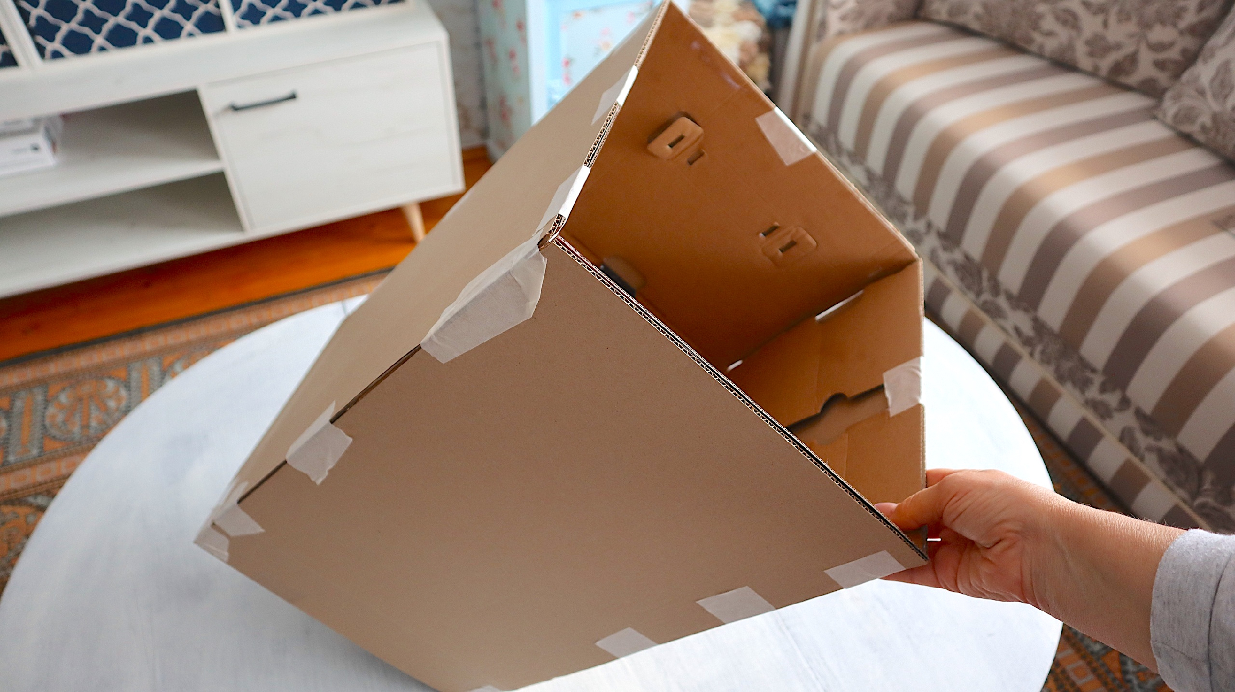 роза своими руками из бумаги пошагово. видео мастер класс как делать. роза из бумаги. эустома из гофрированной бумаги. розочки из фетра мастер класс.