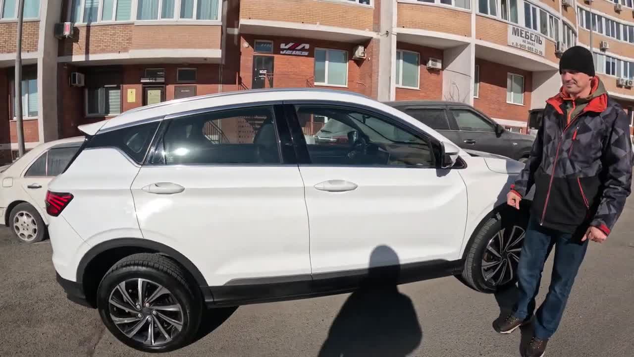 какую машину брать бу. рынок автомобилей с пробегом. автопарк легковых автомобилей. рынок автомобилей. покупатель автомобиля.