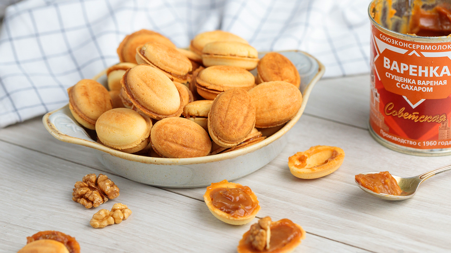 Орешки со сгущенкой. Тесто для орешков в орешнице на газу. Шарлиз орешки со сгущенкой. Тесто для орешков в орешнице на газу. Орешки со сгущёнкой рецепт в орешнице на газу.