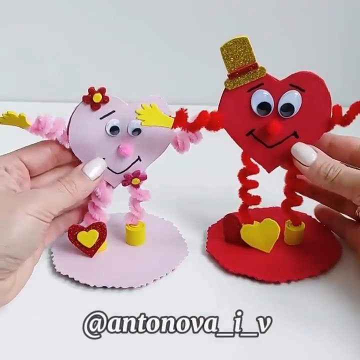 Развивающая доска для детей. Дети мастерят. Поделка из носка. Игрушки из фетра. Развивающие игрушки.