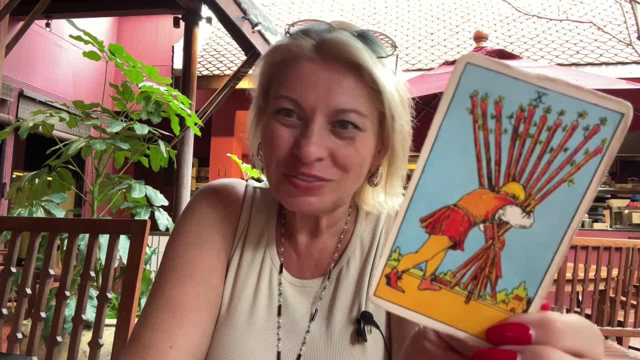 Ангела перл близнецы сентябрь. Angela Pearl Таро.