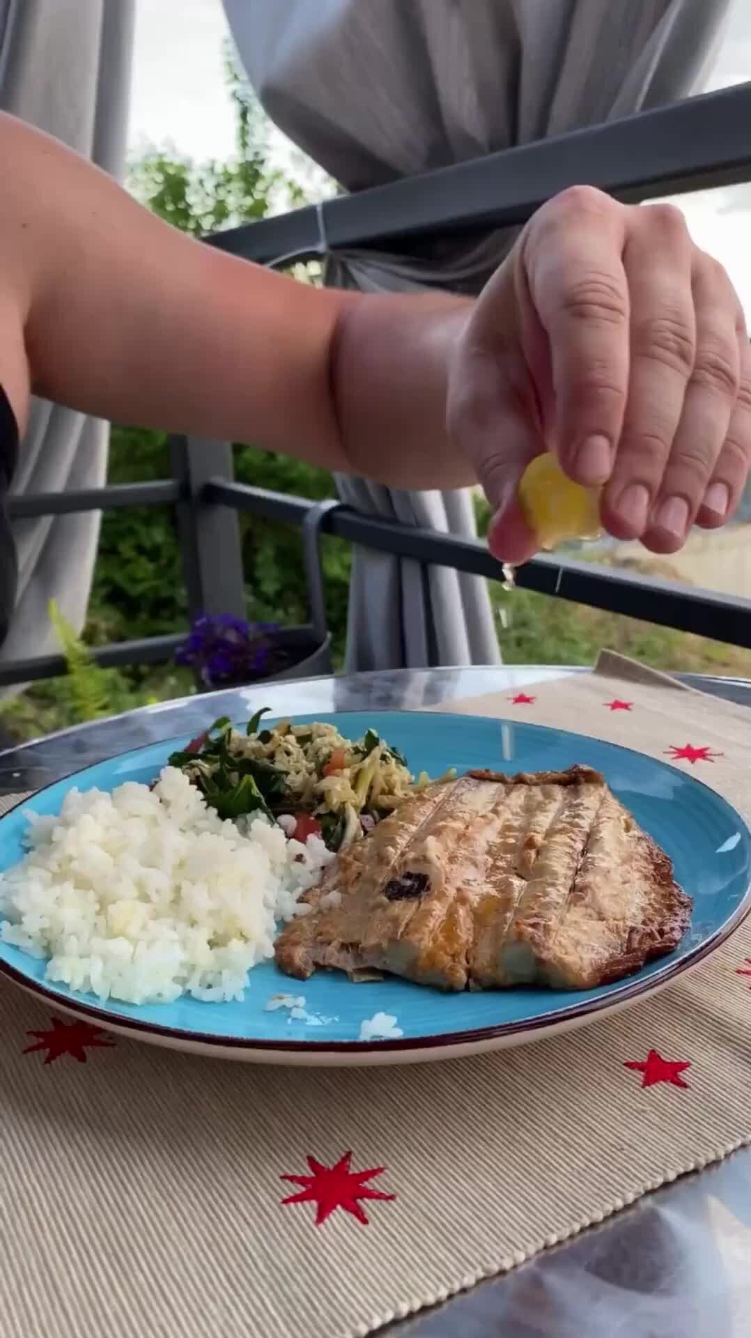 Петр не повар | Скумбрия на углях🤤 минимум ингредиентов👌 рецепт на  канале👍 | Дзен