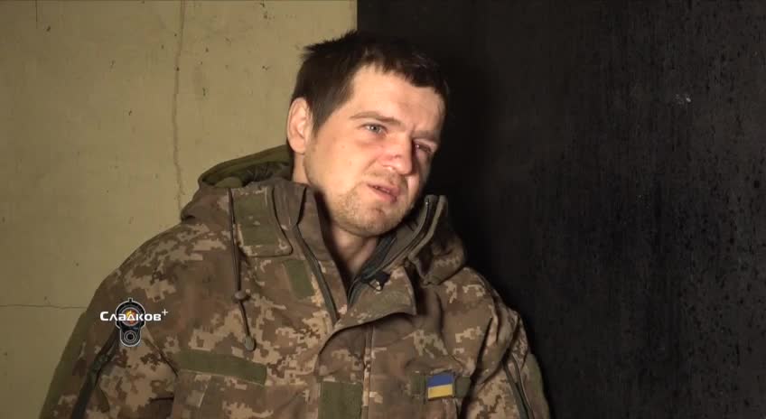 Конвоирование военнопленных. Конвоирование военнопленных. Парад немецких военнопленных в москве 1944. Конвоирование пленного. Конвоирование пленного.