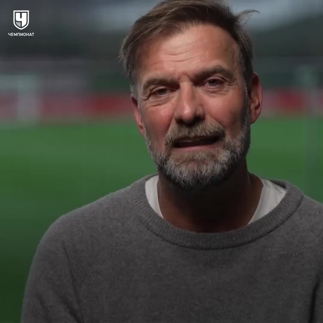 Платочки на похоронах раздают. Татьяна юмашева на похоронах ельцина. Платок в мечеть. Женщины в мечети. Женщина в платке.