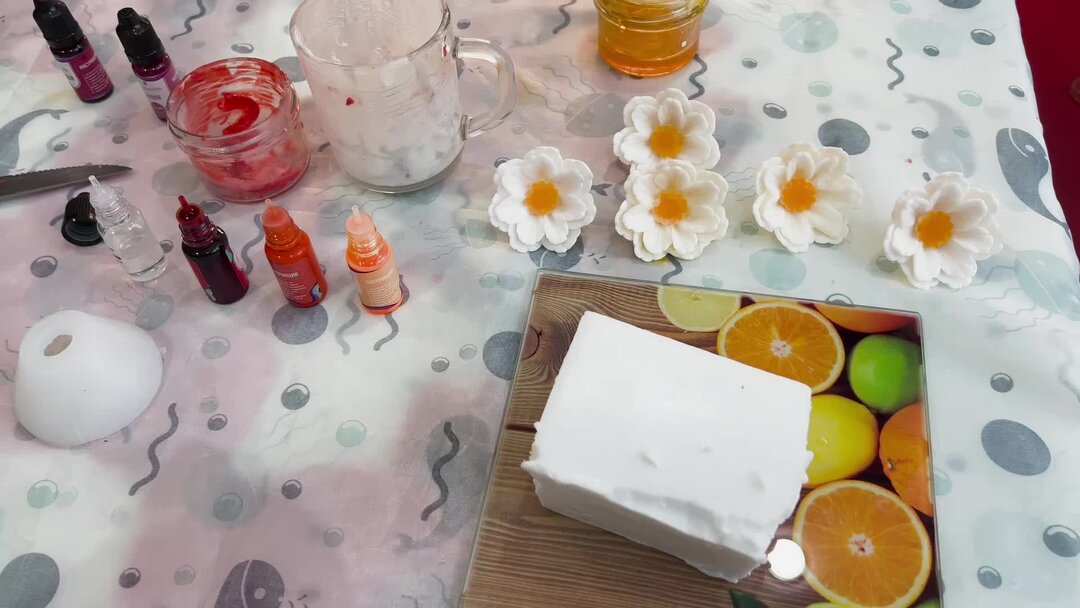 столярные изделия для детей. процесс ручной работы. вырезка по дереву. хобби и творчество. сувениры из кожи.