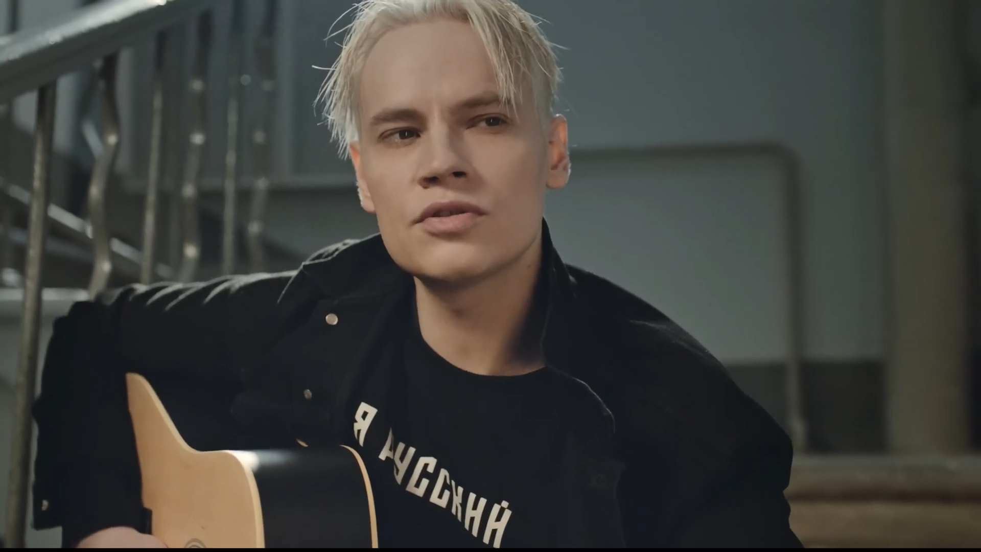 Солист шаман. Таяли shaman. Shaman ярослав дронов встанем. Ярослав дронов встанем. Shaman (певец).