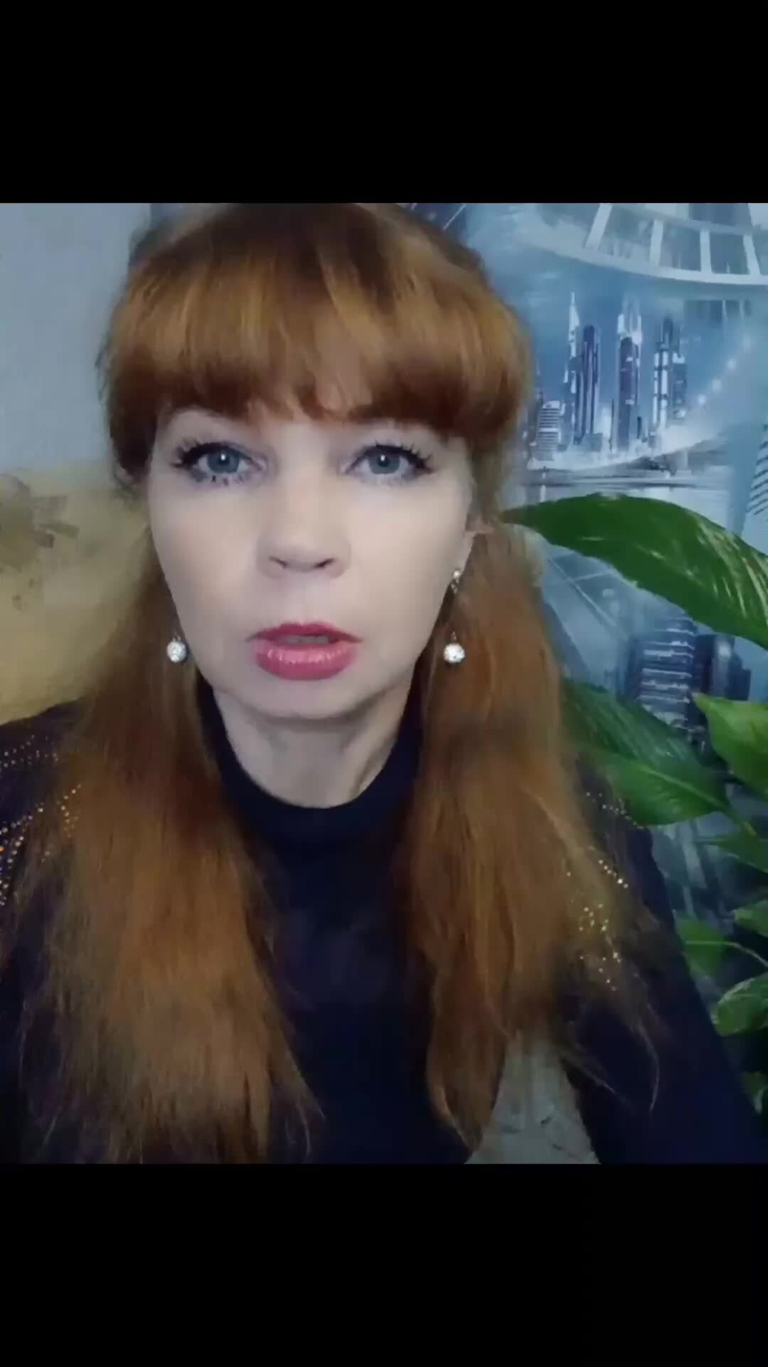 Зачем портить такие идеальные отношения. Зачем причинять боль. Стихи ты мне не нужен. За что ты так со мной картинки. Ты мне нравишься такой какая ты есть.