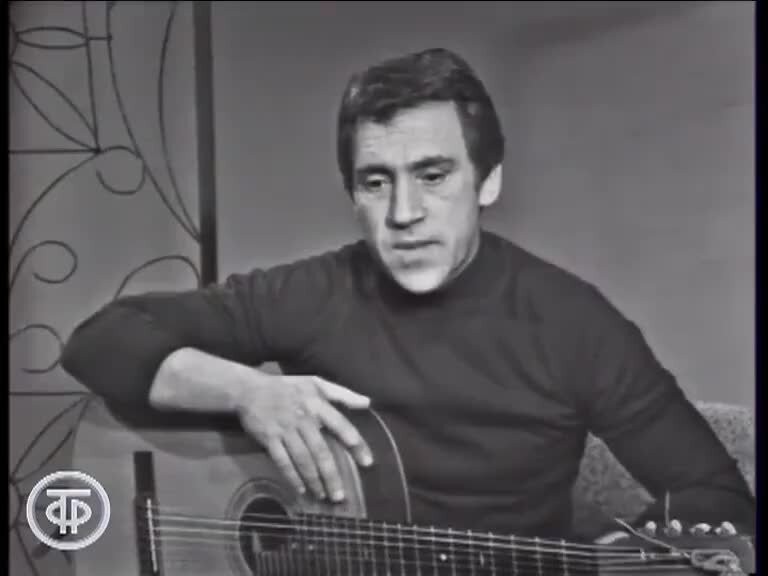 Кругом вертит земле. Кругом вертит земле. Ось вращения земли вокруг солнца. Рождение планеты земля. Кругом вертит земле.