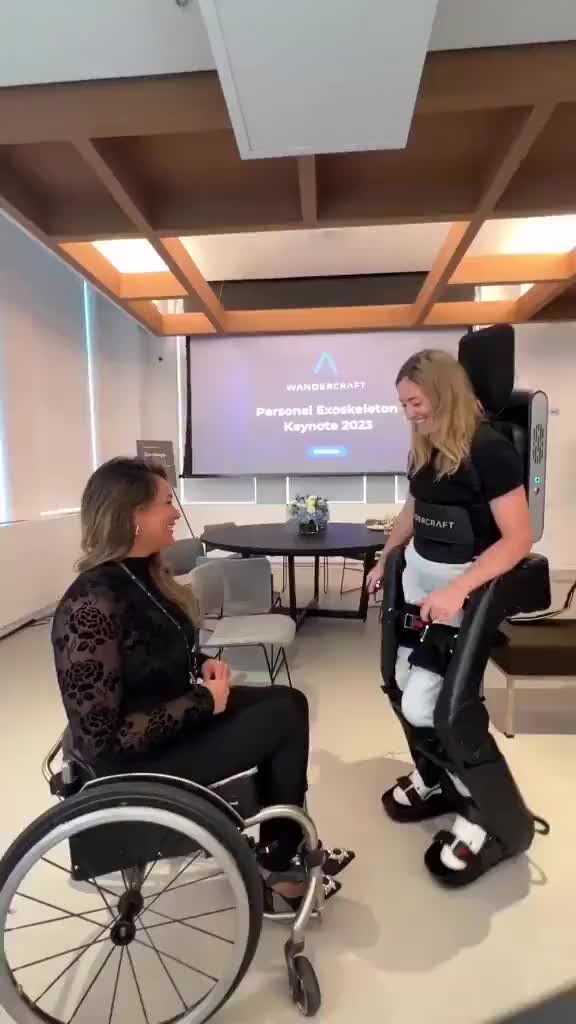 перелом позвоночника реабилитация. приспособления для инвалидов спинальников. джонатан типпет экзоскелет. инвалид начал ходить. инвалид начал ходить.