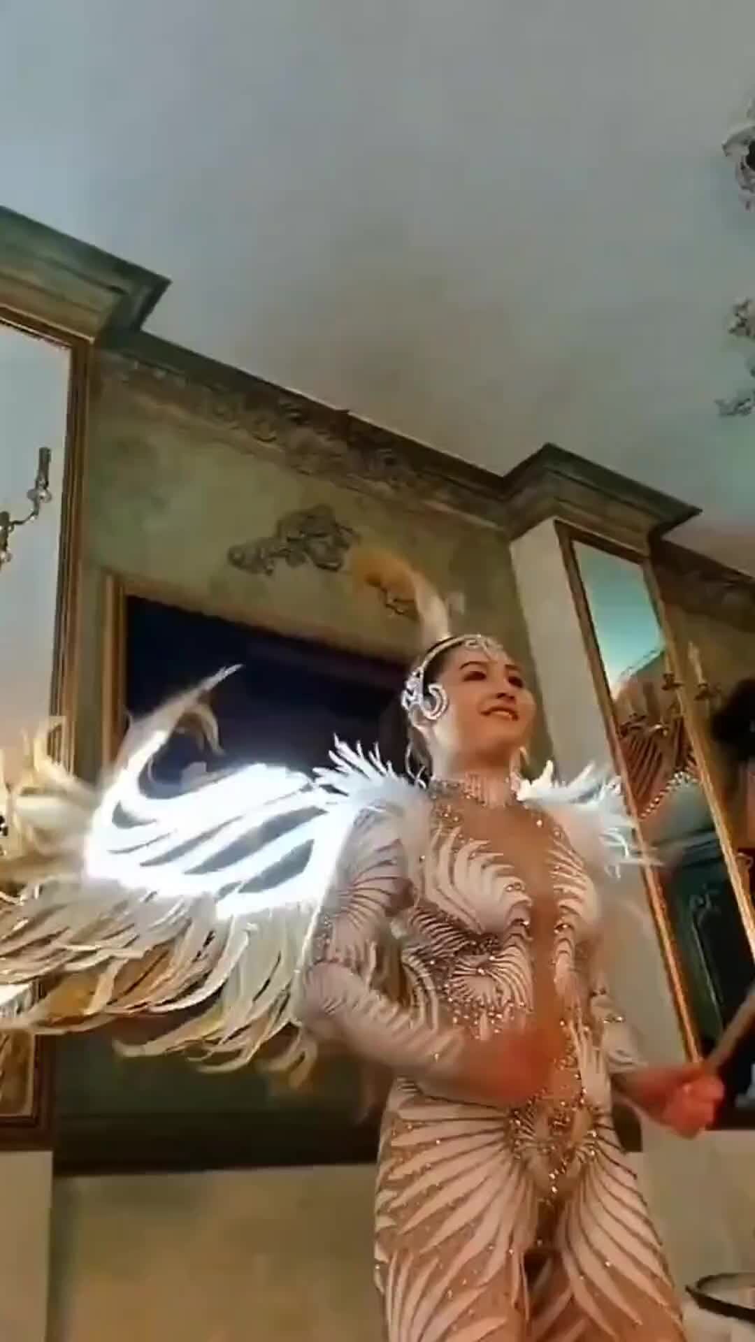 Шоу Шок | Вперёд и с музыкой! Элис Шоу | Дзен