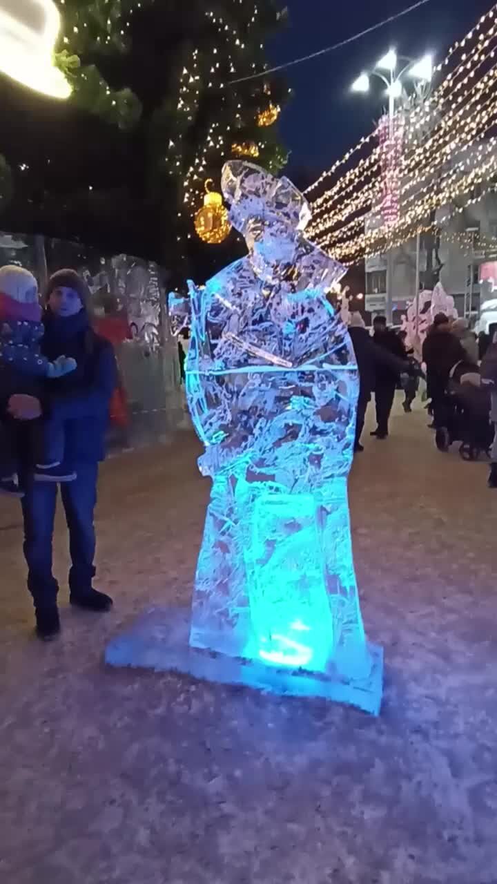 До скольки работает ледовый городок екатеринбург