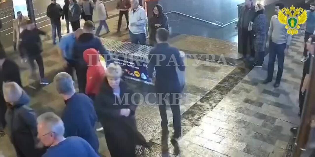 Иваново избиение. Женщины задержанные полицией. Стрельба в иваново в ресторане пилигрим. Иваново избиение. Избили школьницу ивановская.