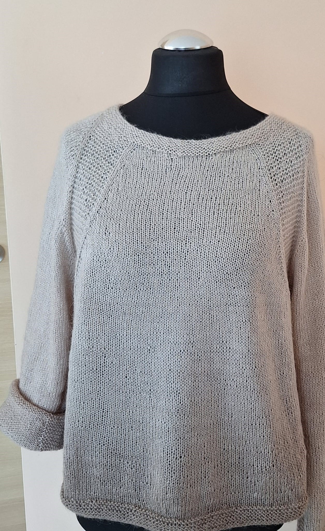 Вязаный свитер для мальчика. Джемпер для мальчика регланом сверху. Джемпер девочке реглан сверху. Детский свитер регланом. Свитер реглан 8 лет.