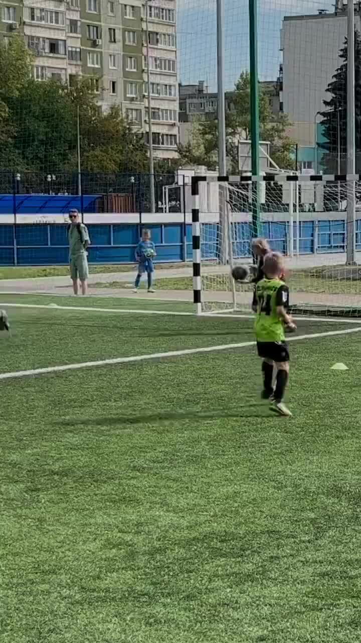 FOOTBALL TIME | Минифутбол Дальняя передача Голова Упорная борьба за мяч  Перехват у вратаря Забил гол. FOOTBALL CHAMPION 2023. Первый гол в матче  Лицей 8 - ФОК Мещерский, Никита Овсянников, ФОК Мещерский | Дзен