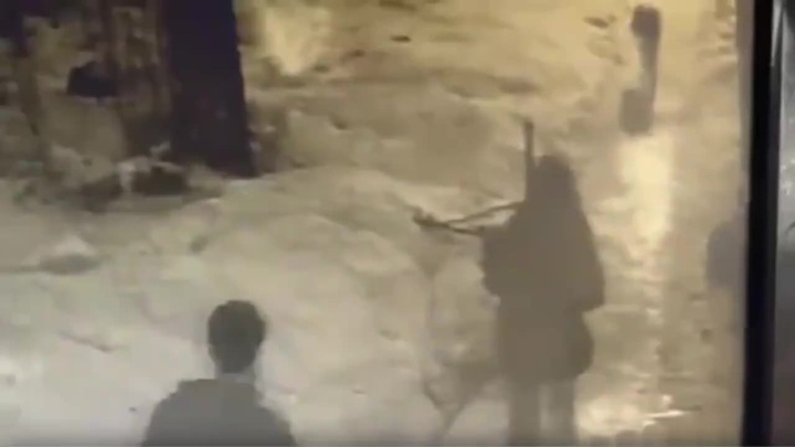 Девочка из известного мема повторила его спустя семь лет, и в этот раз получилос